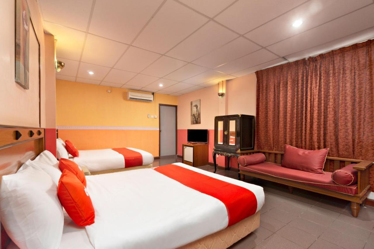 Hotel Dj Palace Lumut Bagian luar foto