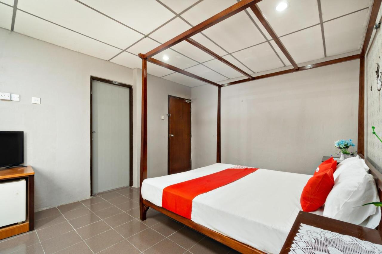 Hotel Dj Palace Lumut Bagian luar foto