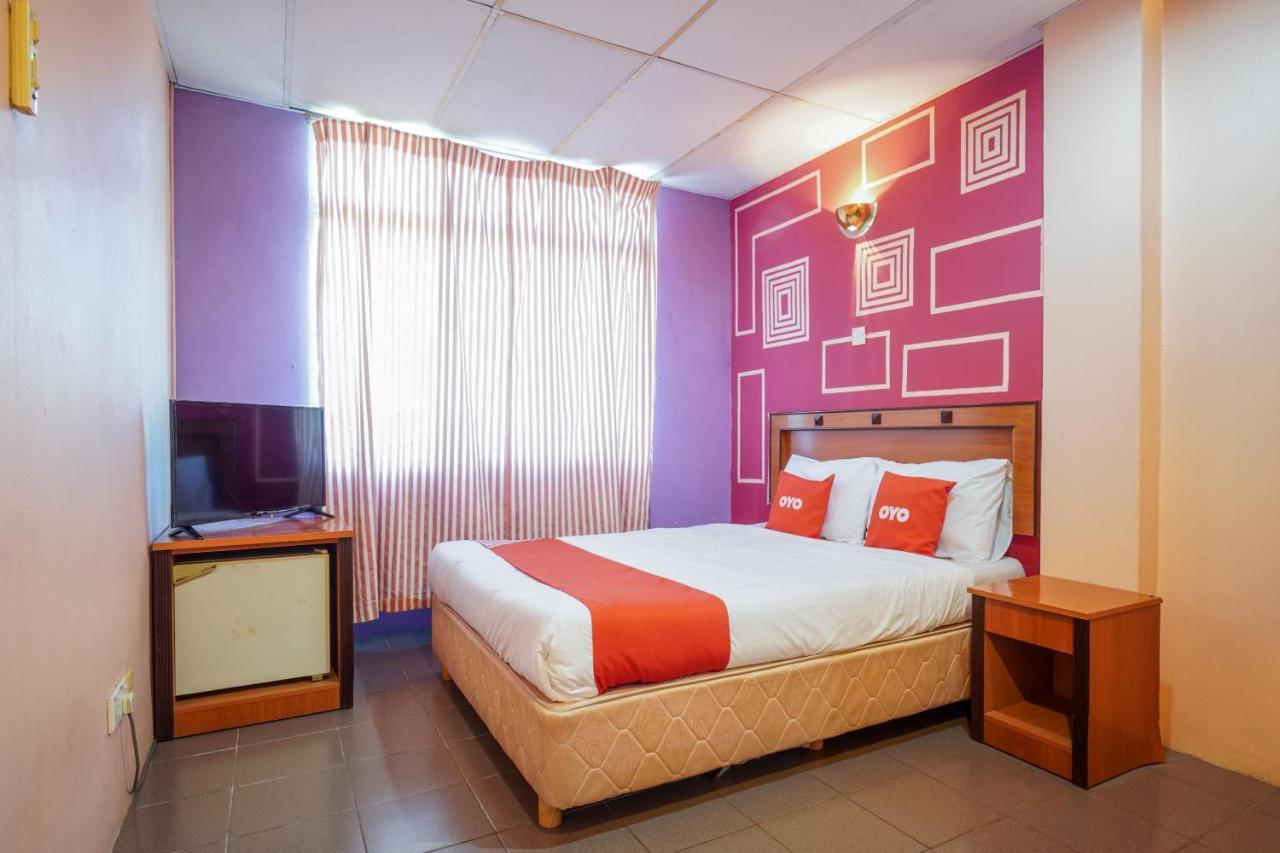 Hotel Dj Palace Lumut Bagian luar foto