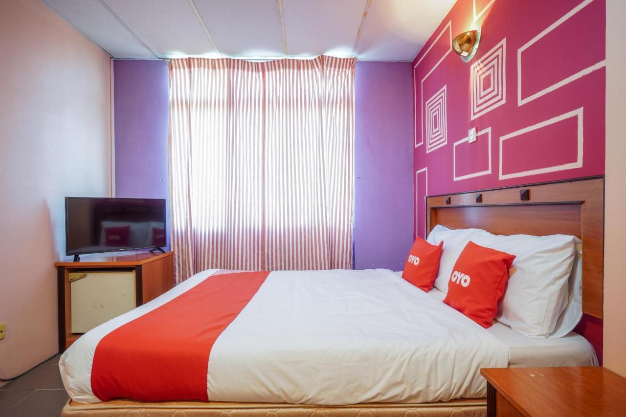 Hotel Dj Palace Lumut Bagian luar foto