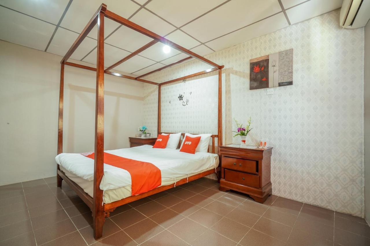 Hotel Dj Palace Lumut Bagian luar foto